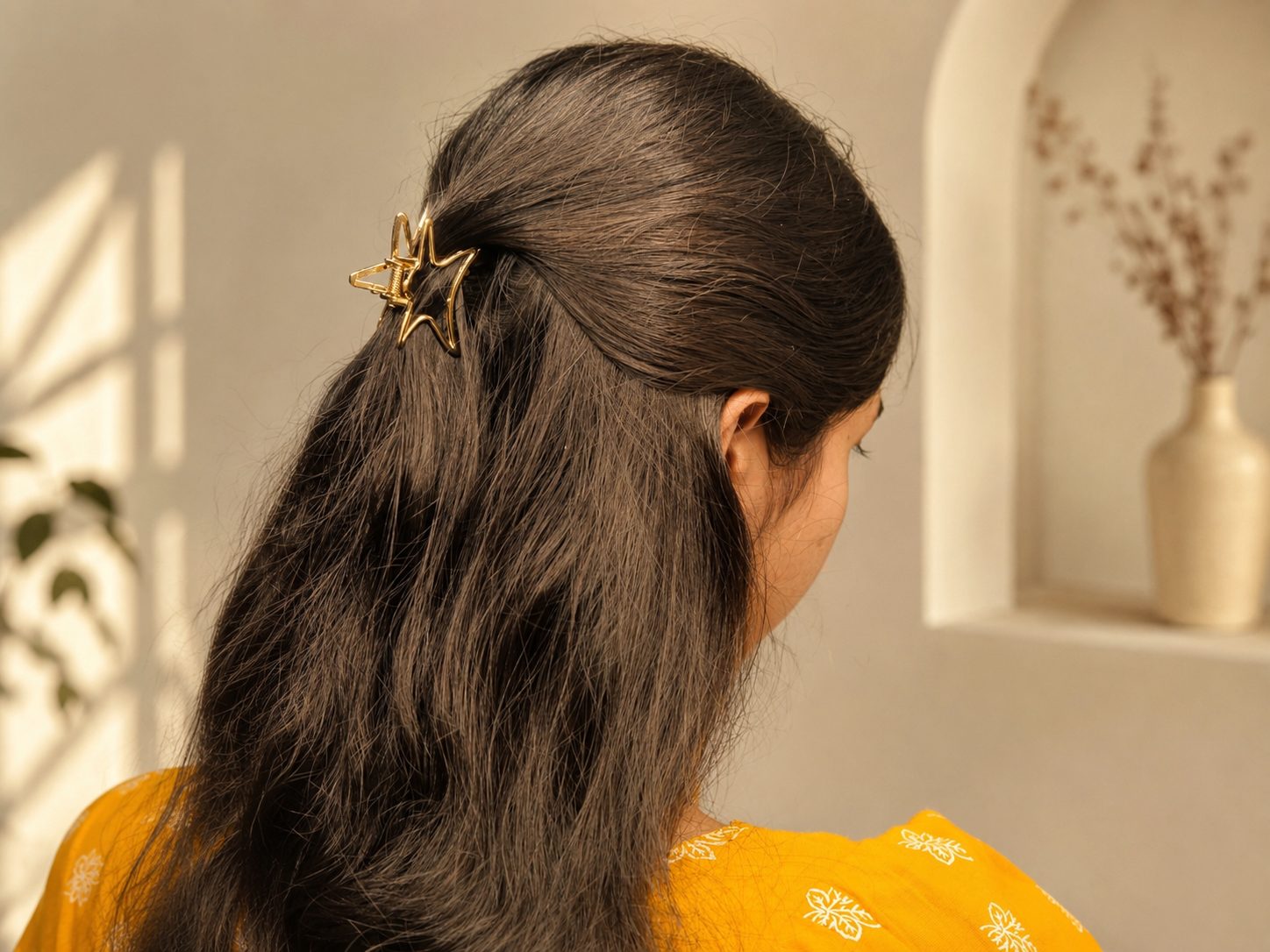 Metal star-shaped hair claw clip
